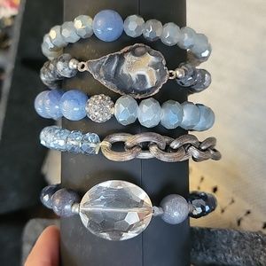 5 stretch bracelets